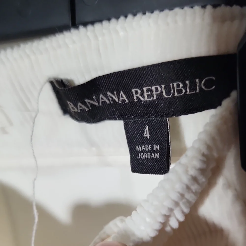 Banana Republic Men's Cream Chinos
